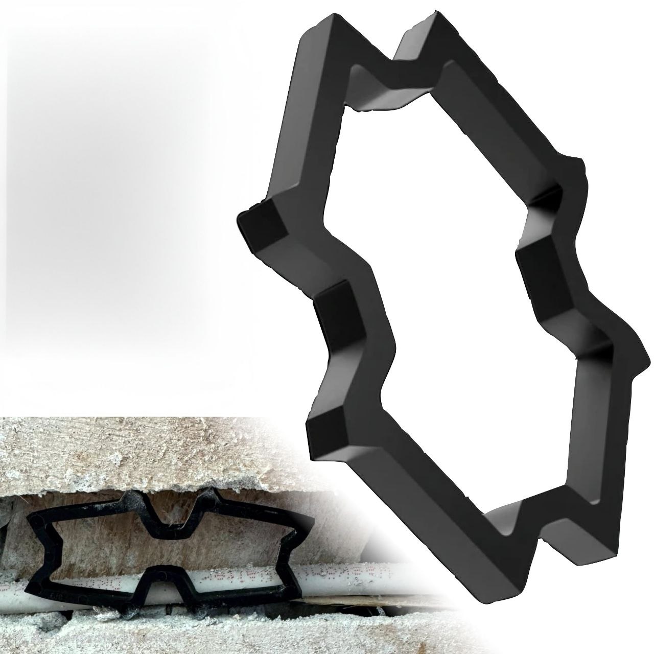 D-shaped spacer clip